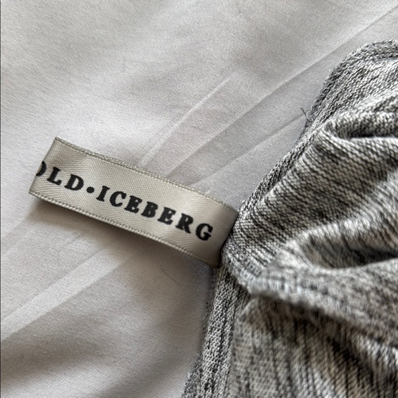 Canadian made Cowlette - Picture 4 of 5